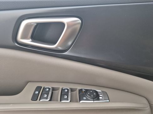 New 2026 Kia Carnival LX FWD image 7