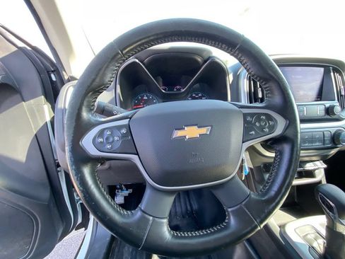 Used 2022 Chevrolet Colorado LT w/ Fleet Safety Package RWD image 16