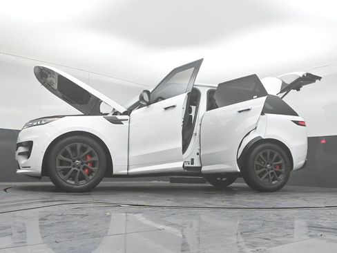 Used 2024 Land Rover Range Rover Sport Dynamic SE image 50
