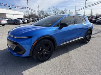 Used 2025 Chevrolet Equinox EV RS w/ Convenience Package II video 2