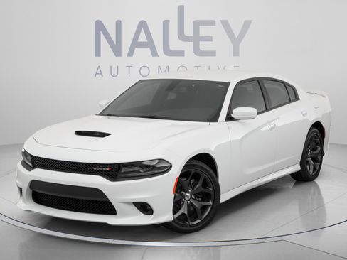 Used 2019 Dodge Charger SXT w/ Leather Interior Group RWD image 4