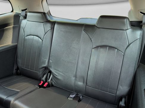 Used 2017 Chevrolet Traverse Premier AWD/4WD image 33