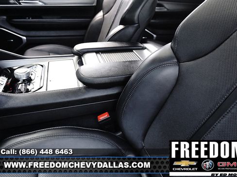 Used 2023 Jeep Wagoneer Series II image 27