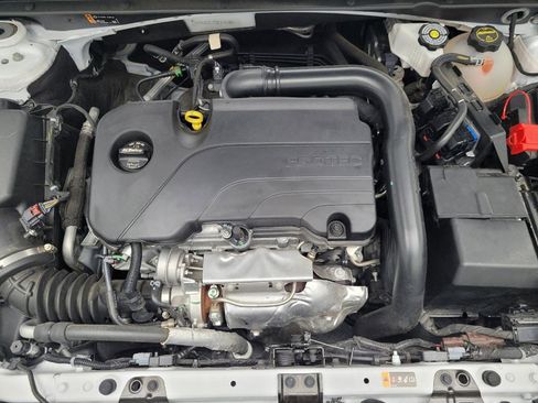 Used 2025 Chevrolet Malibu LS FWD image 30