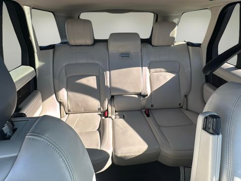 Used 2021 Land Rover Range Rover Westminster Edition image 15