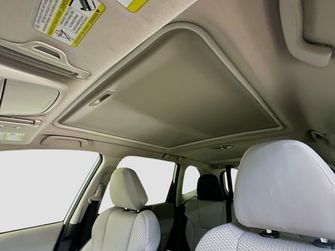 Used 2019 Subaru Forester Premium image 26