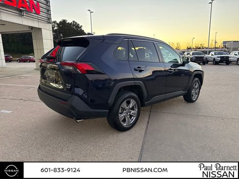Used 2024 Toyota RAV4 XLE image 5