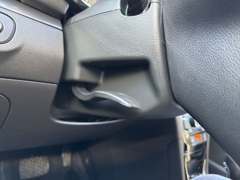 Used 2019 Buick Encore Essence w/ Experience Buick Package image 21