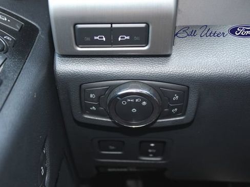 Used 2022 Ford F250 Platinum w/ FX4 Off-Road Package AWD/4WD image 22