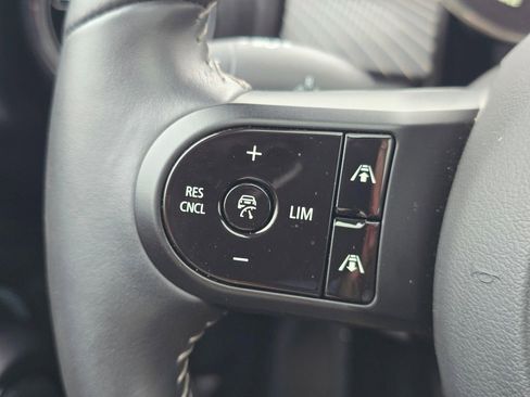 Used 2024 MINI Cooper SE w/ MINI Resolute Edition image 32