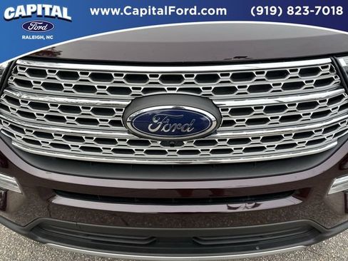 Certified 2023 Ford Explorer Limited w/ Limited Technology Package image 10