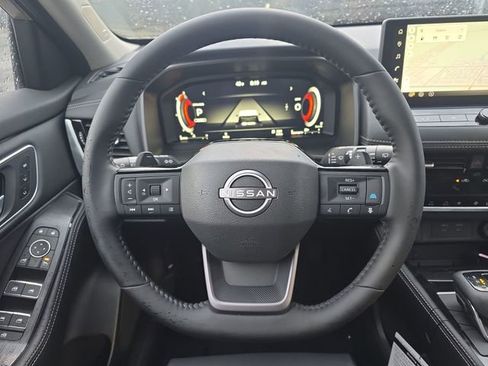 New 2026 Nissan Rogue Platinum w/ Platinum Premium Package image 18