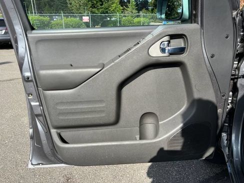 Used 2016 Nissan Frontier PRO-4X AWD/4WD image 16