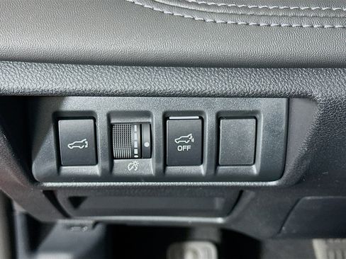 Used 2024 Subaru Outback Limited image 16