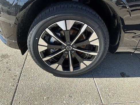 New 2026 Volvo XC60 B5 Plus w/ Protection Package Premier AWD/4WD image 12