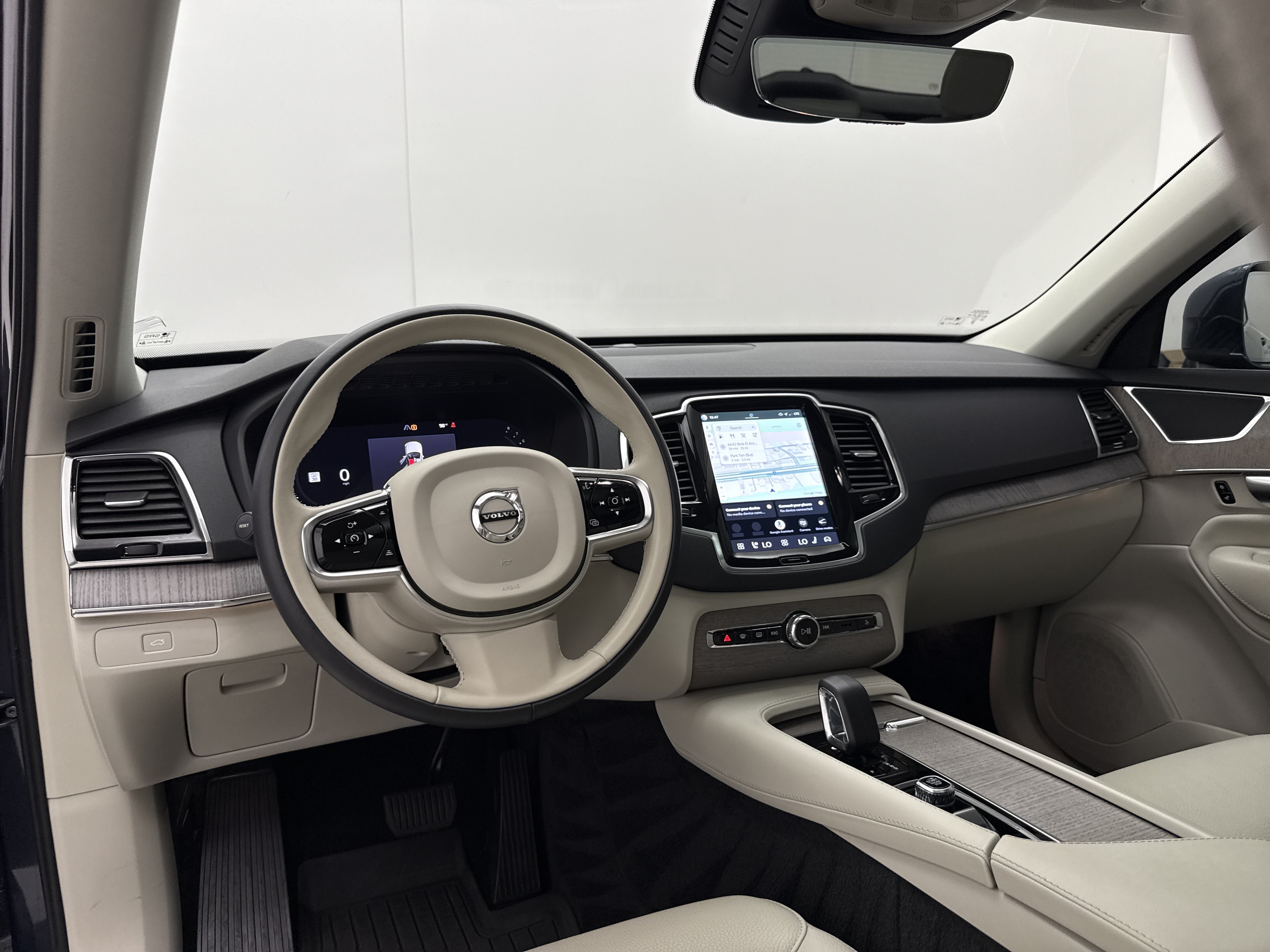 Certified 2024 Volvo XC90 B6 Plus w/ Protection Package Premier AWD/4WD image 23