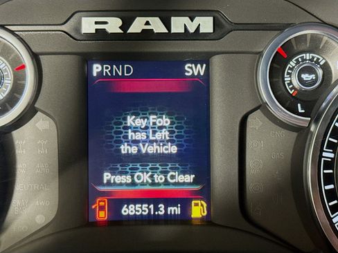 Used 2024 RAM 2500 Big Horn w/ Off Road Package AWD/4WD image 15