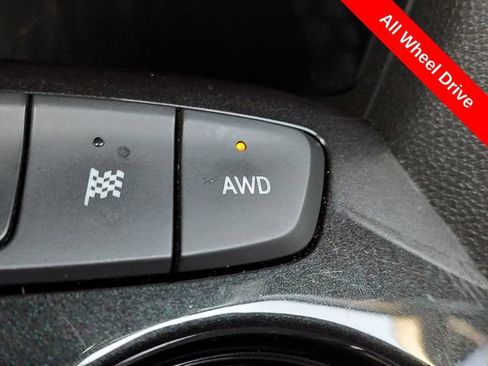 Used 2023 Chevrolet TrailBlazer RS AWD/4WD image 18
