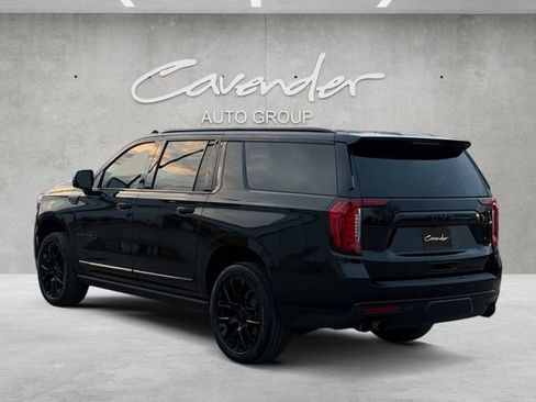 Used 2022 GMC Yukon XL Denali w/ Advanced Technology Package image 14