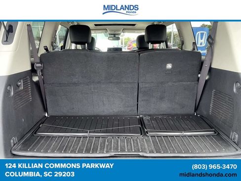 Used 2024 Nissan Armada SL w/ Captain's Chairs Package RWD image 9