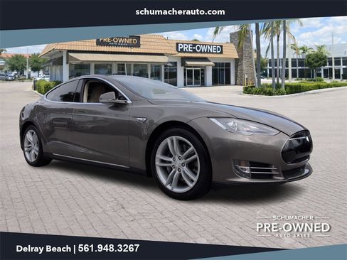 Used 2015 Tesla Model S P85D image 1