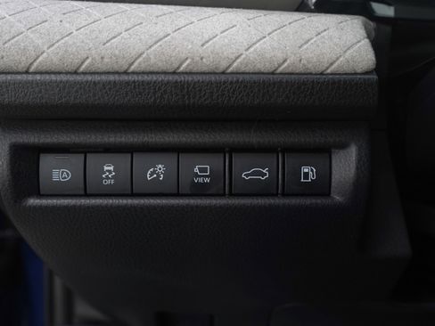 Used 2025 Toyota Camry XLE image 23