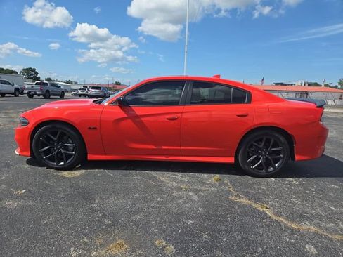 Used 2023 Dodge Charger R/T w/ Plus Group RWD image 5