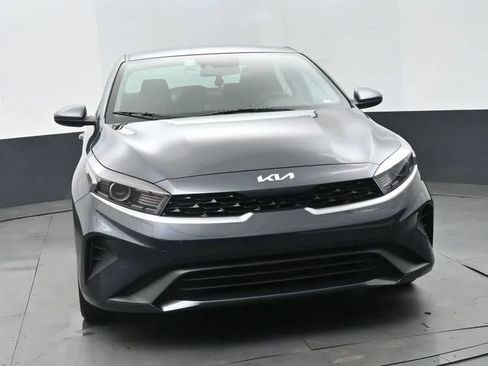 Used 2024 Kia Forte LXS FWD image 3