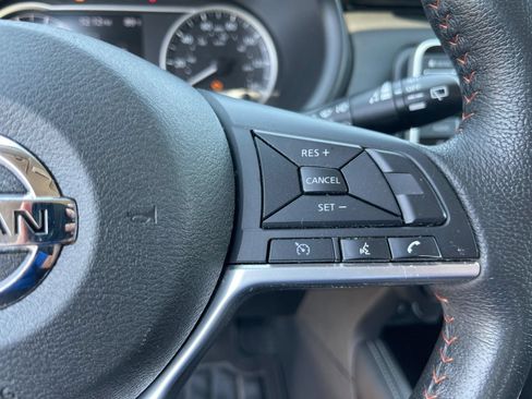 Used 2019 Nissan Kicks SR w/ Exterior Electronics Package FWD image 25