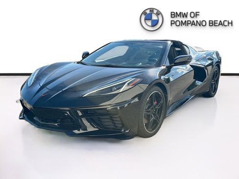 Used 2023 Chevrolet Corvette Stingray Preferred Cpe w/ 2LT image 3