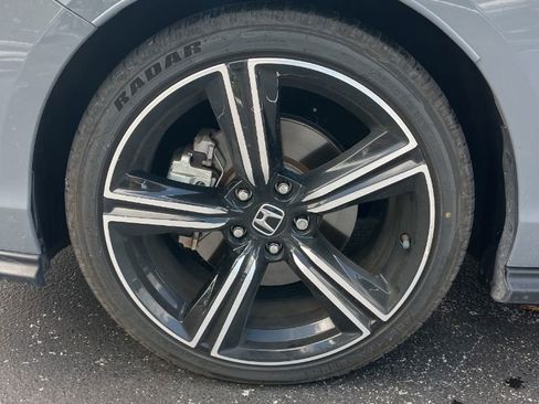 Used 2023 Honda Accord Sport image 6
