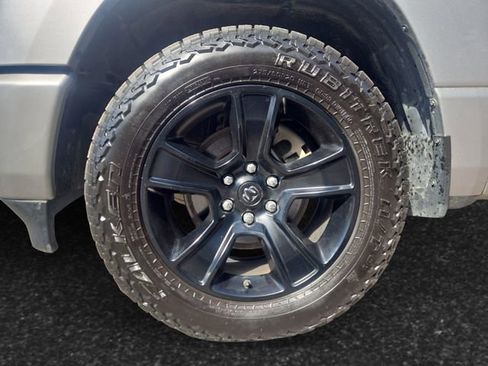 Used 2021 RAM 1500 Big Horn image 4