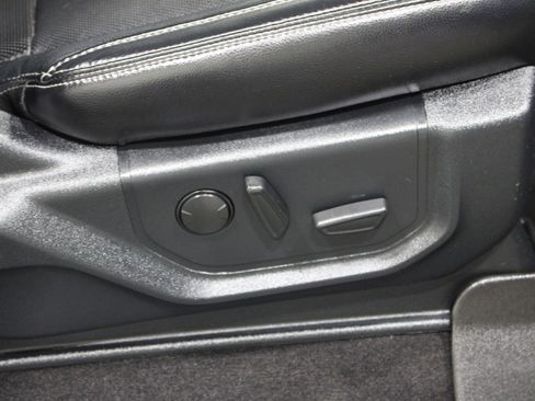 Used 2019 Ford F150 Lariat AWD/4WD image 26