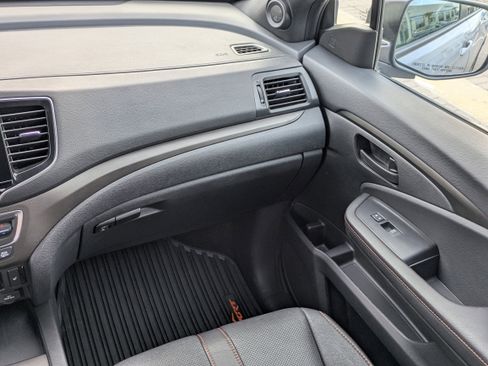 Certified 2024 Honda Passport TrailSport image 22