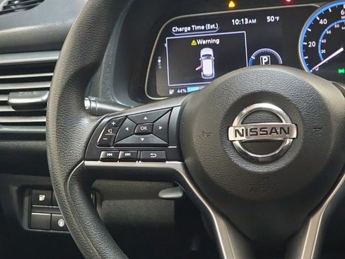 Used 2022 Nissan Leaf S image 15