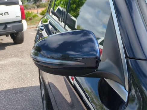 Used 2019 Mercedes-Benz GLC 300 image 12
