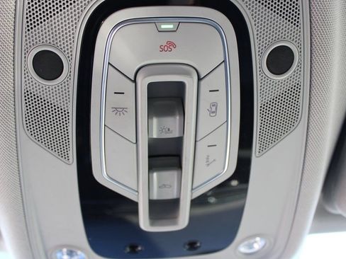 Used 2020 Audi Q7 3.0T Premium Plus image 21