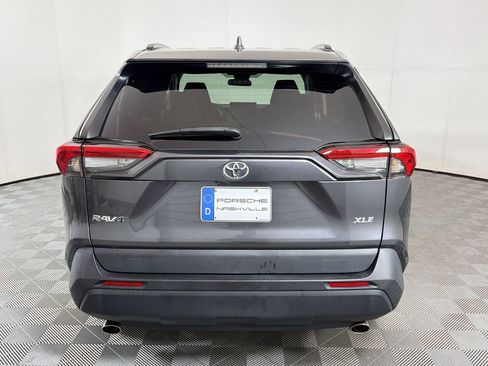 Used 2021 Toyota RAV4 XLE FWD image 11