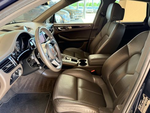 Used 2019 Porsche Macan AWD/4WD image 11