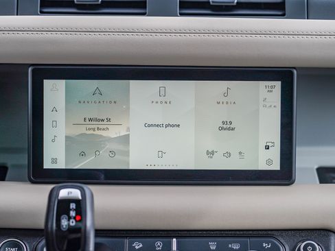 Used 2024 Land Rover Defender 110 S image 15