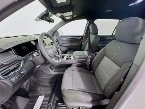 New 2025 GMC Acadia Elevation w/ LPO, Floor Liner Package image 18