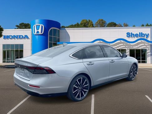 New 2025 Honda Accord Touring image 8