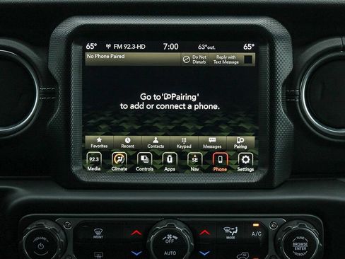 Used 2023 Jeep Wrangler Unlimited Sahara AWD/4WD image 15