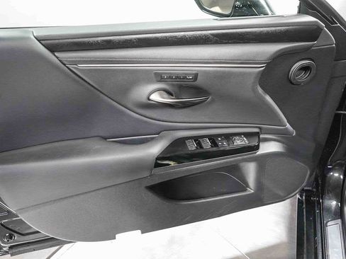 Used 2024 Lexus ES 300h image 24