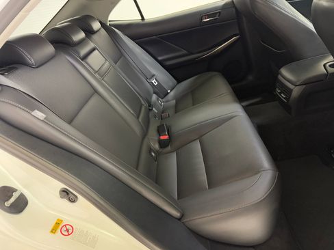 Used 2015 Lexus IS 250 image 28