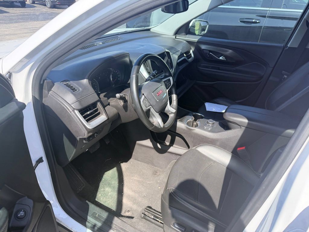 Used 2024 GMC Terrain SLT FWD image 6