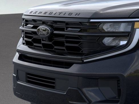 New 2026 Ford Expedition Max Platinum w/ Stealth Appearance Package AWD/4WD image 17