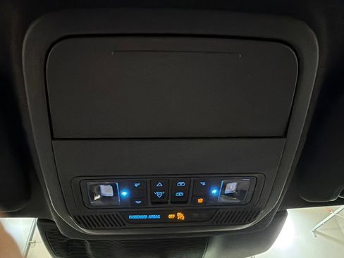 Certified 2023 Ford Explorer Platinum w/ Technology Package AWD/4WD image 26