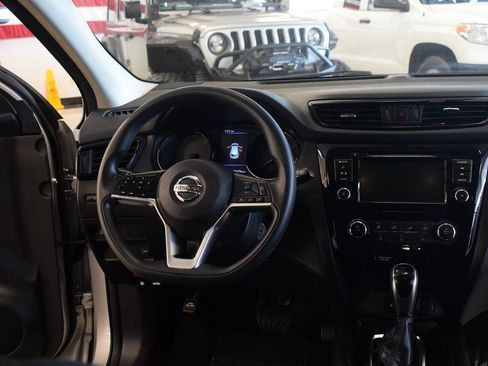 Used 2019 Nissan Rogue Sport S FWD image 49