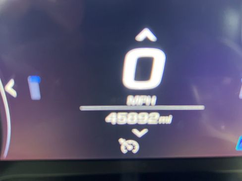 Used 2019 Chevrolet Camaro SS image 9